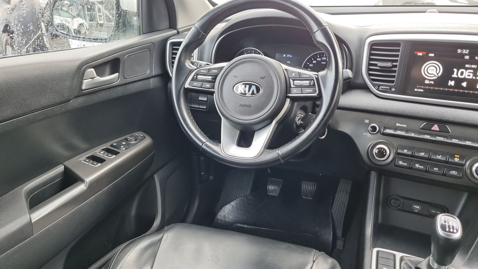Kia SPORTAGE LX 2.0 2021 - Imagen 17 de 20
