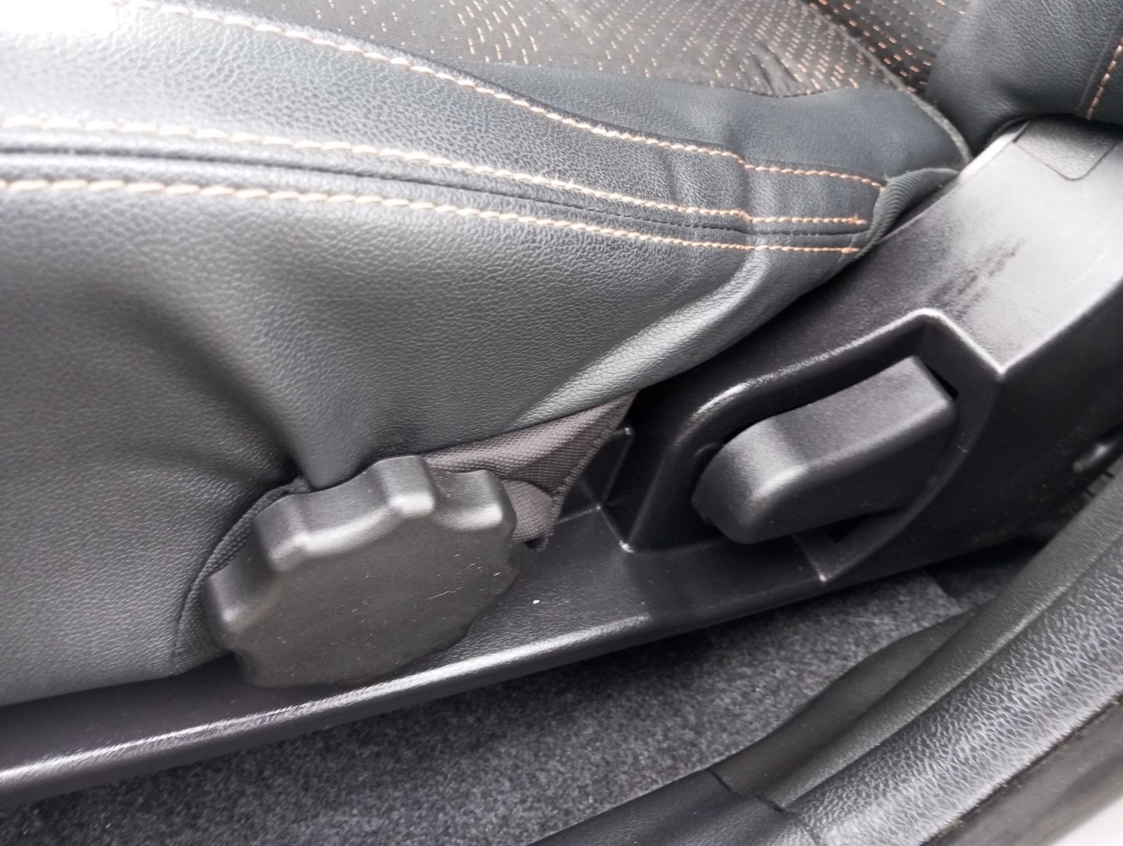Chery TIGGO 2 GLS CVT 1.5 2022 - Imagen 18 de 20
