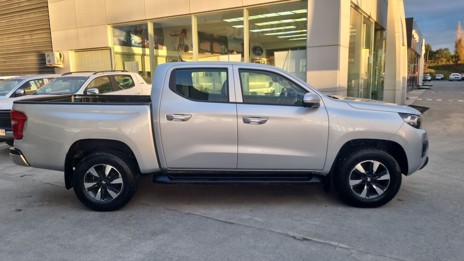 Peugeot LANDTREK BLUE HDI 180 4X4 2.2 2024 - Imagen 4 de 20