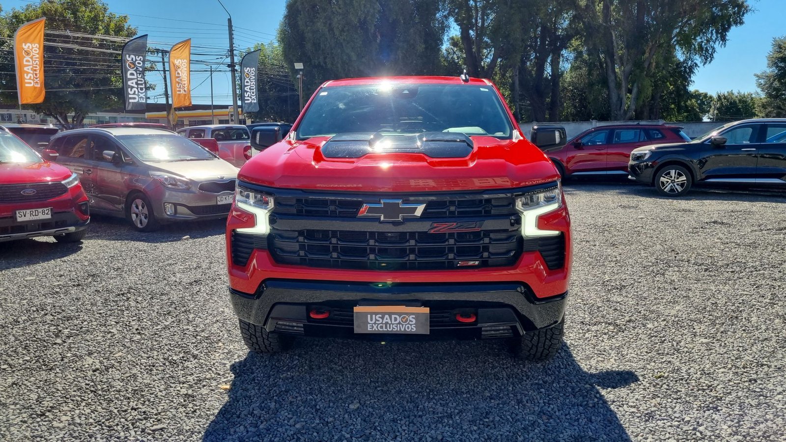 Chevrolet SILVERADO DCAB 4X4 5.3 AT 2023 - Imagen 3 de 20