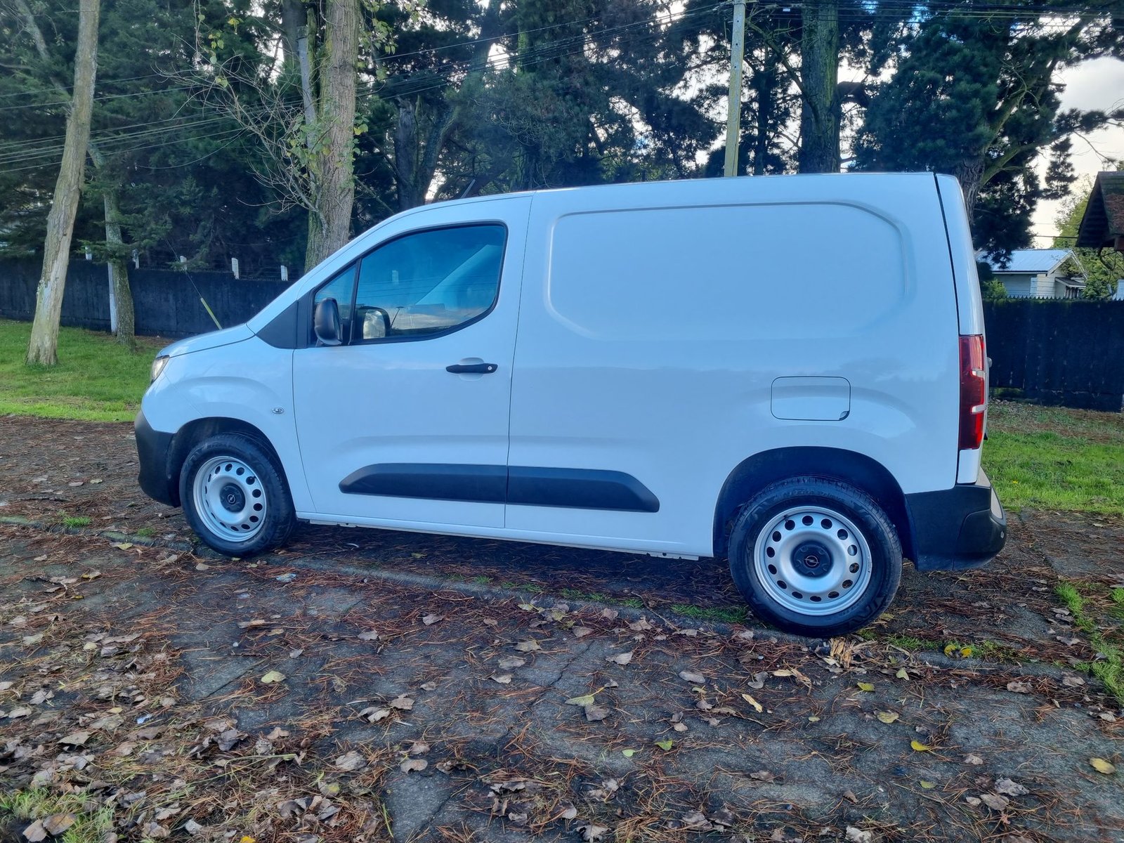 Opel COMBO L1 1.5 2025 - Imagen 14 de 20