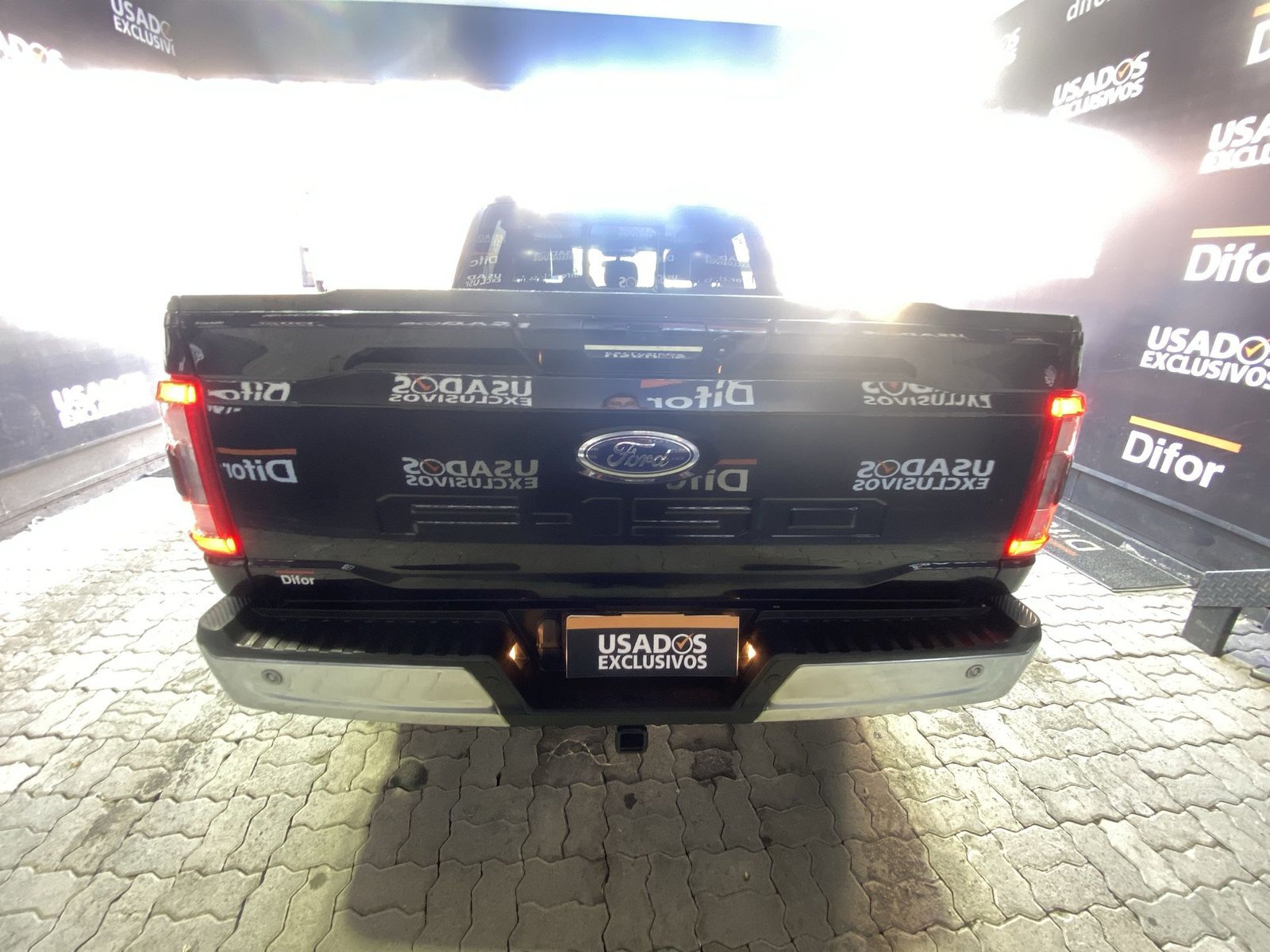 Ford F-150 F150 LARIAT LUXURY 4X4 5.0L AUT 2023 - Imagen 9 de 20