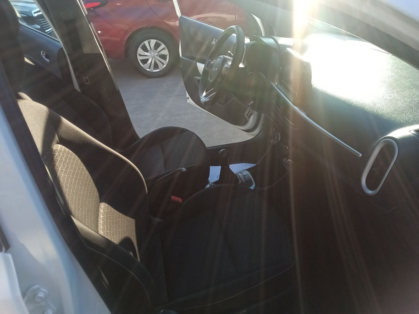 Kia MORNING MPI 1.2 2023 - Imagen 11 de 20