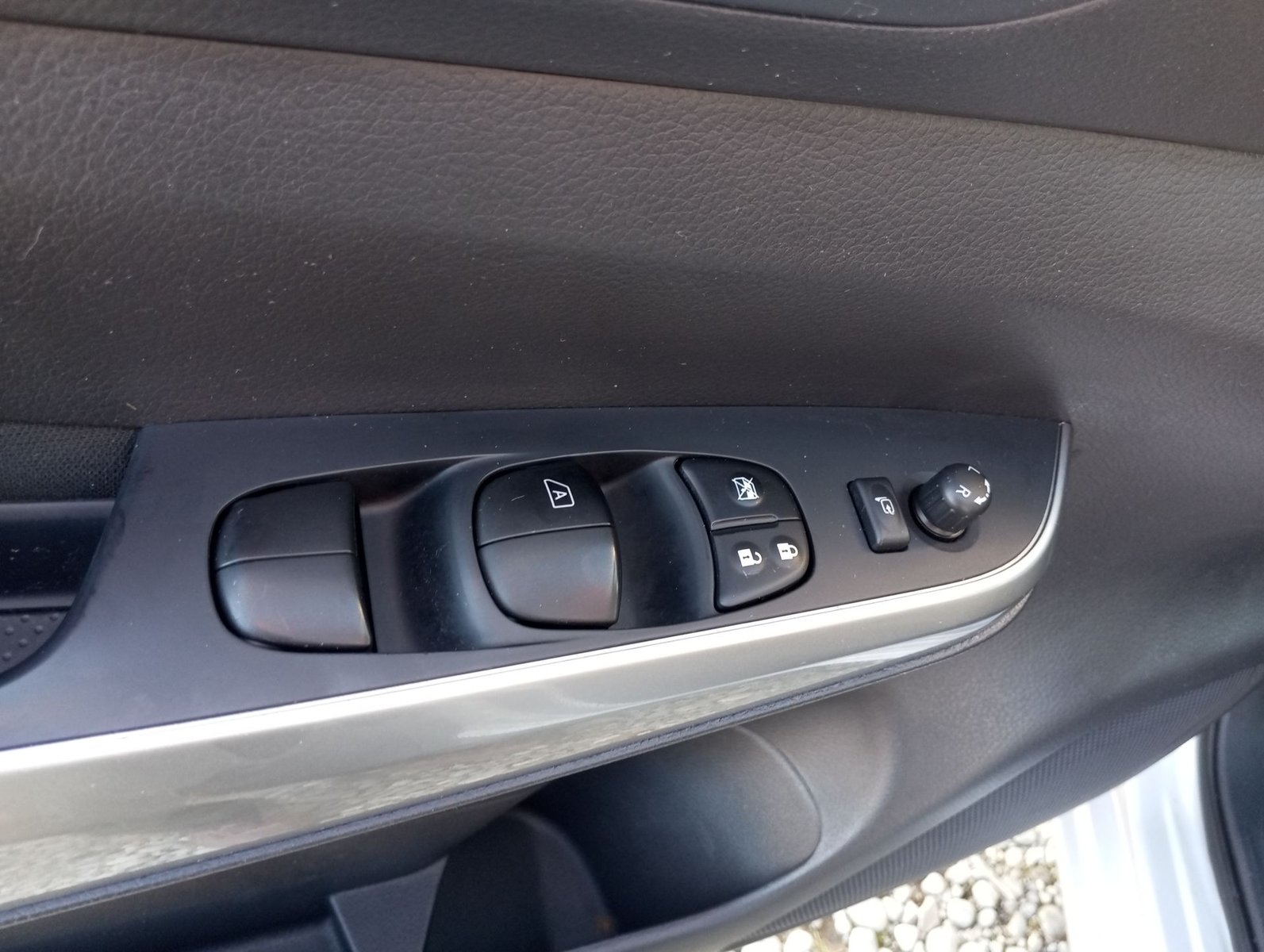 Nissan NAVARA D CAB 2.3 2022 - Imagen 19 de 20