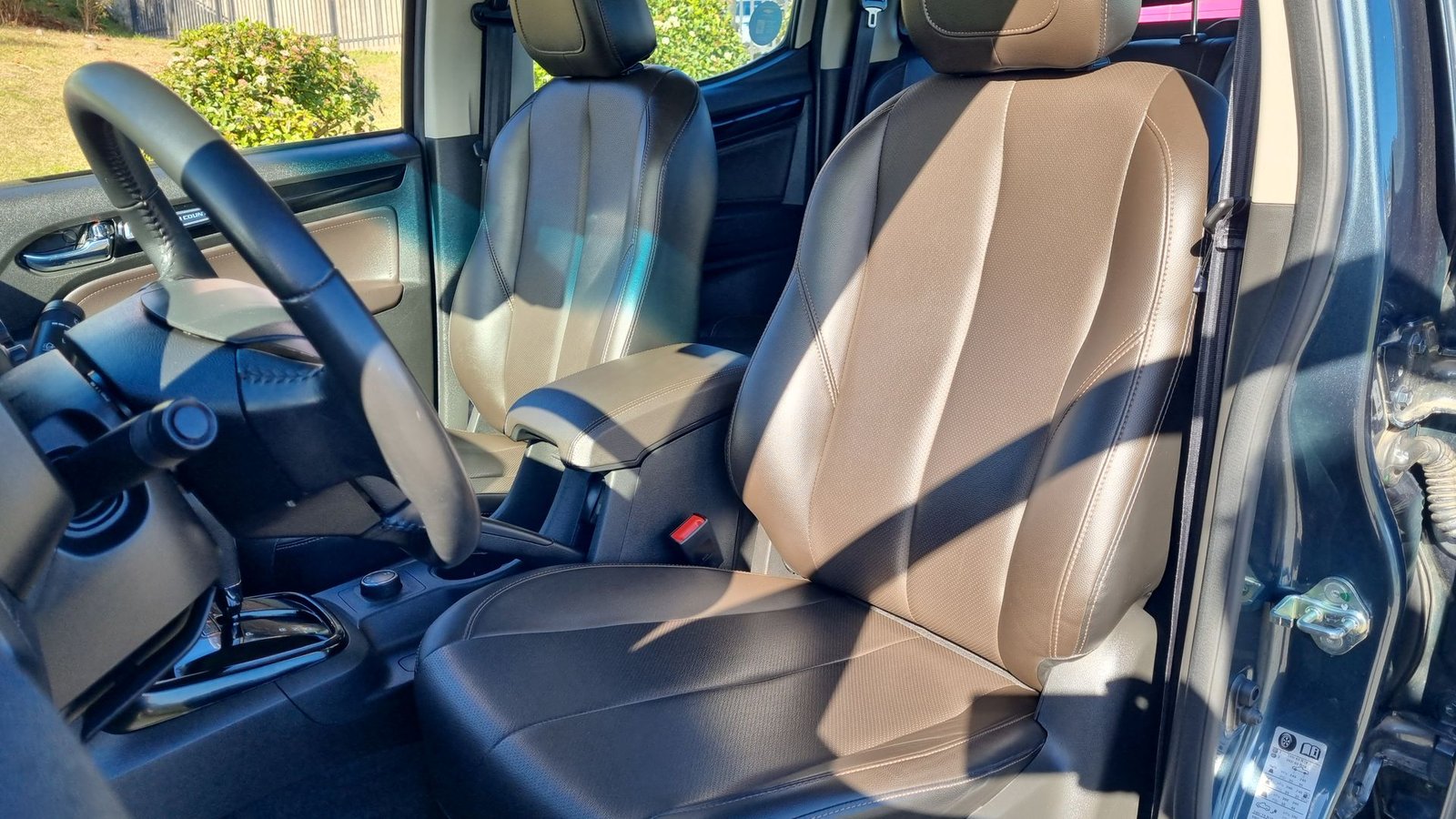 Chevrolet COLORADO DCAB 4X4 2.8 AT 2023 - Imagen 15 de 20