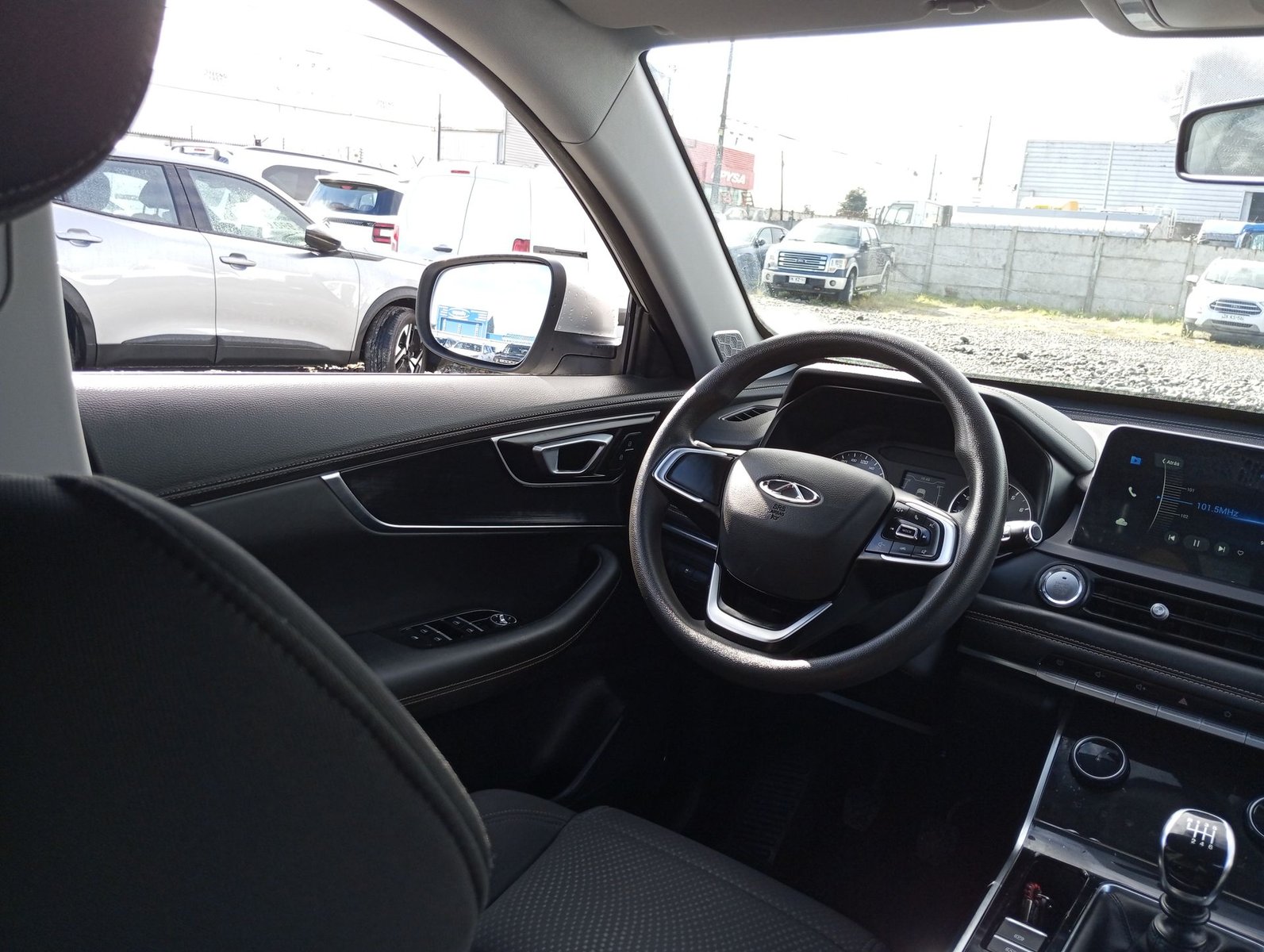 Chery TIGGO 8 1.5 2023 - Imagen 13 de 20