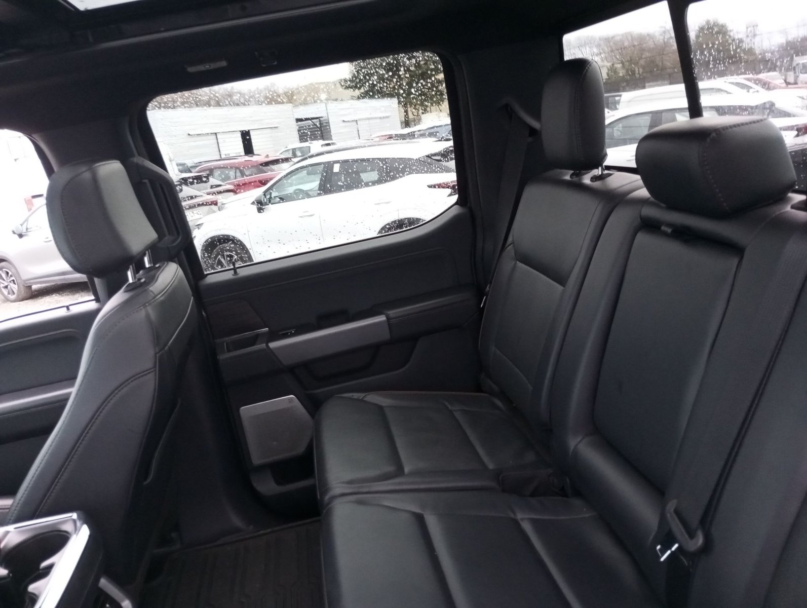 Ford F-150 F150 LARIAT LUX 4X4 5.0 AUT 2025 - Imagen 10 de 20