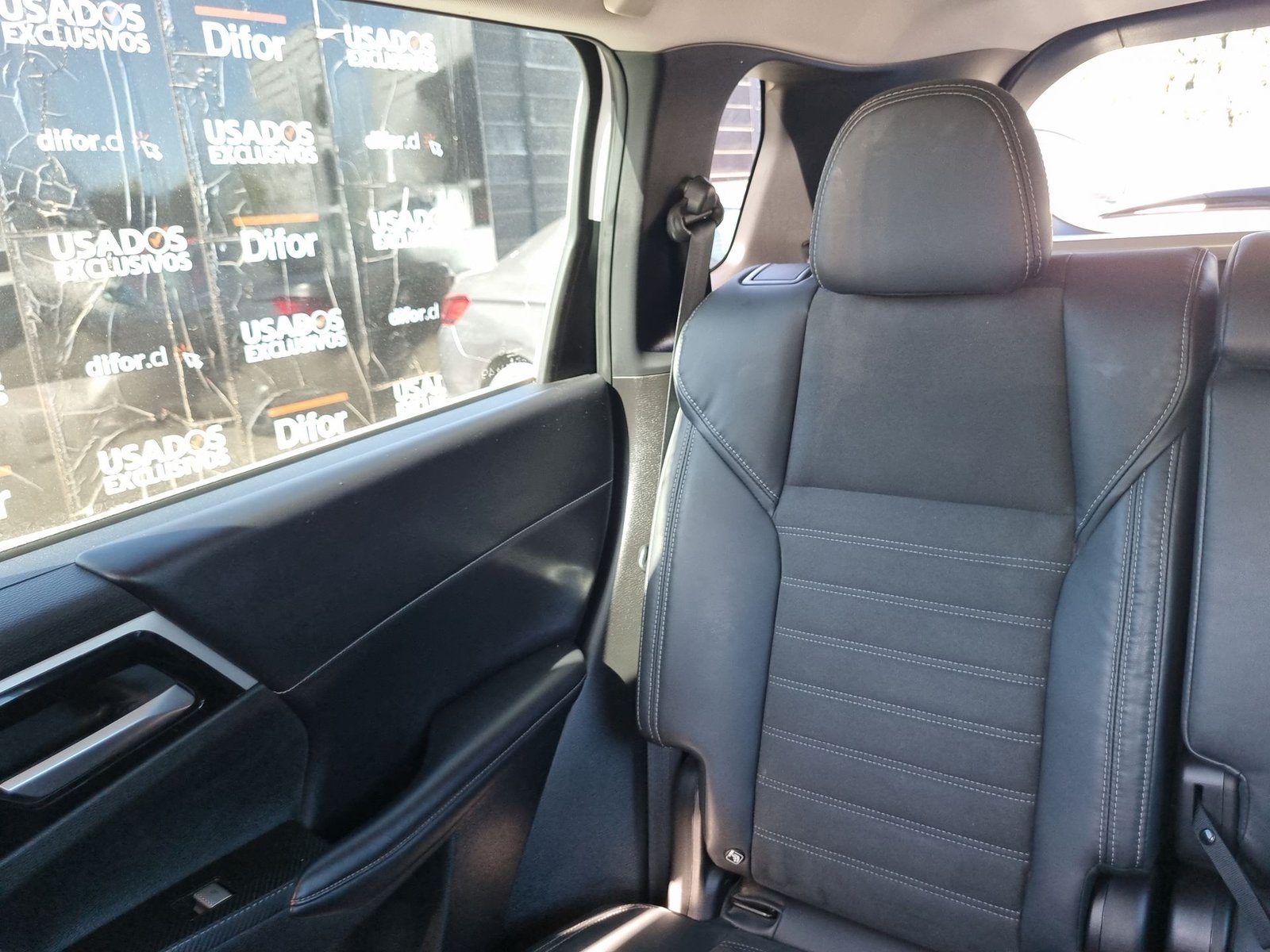 Mitsubishi OUTLANDER GLX 2.5 AUT 2023 - Imagen 13 de 20