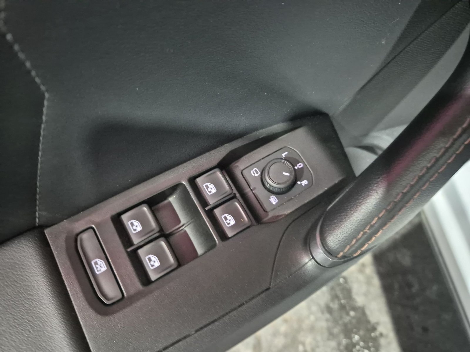 Cupra FORMENTOR TSI 2.0 AUT 2025 - Imagen 17 de 20