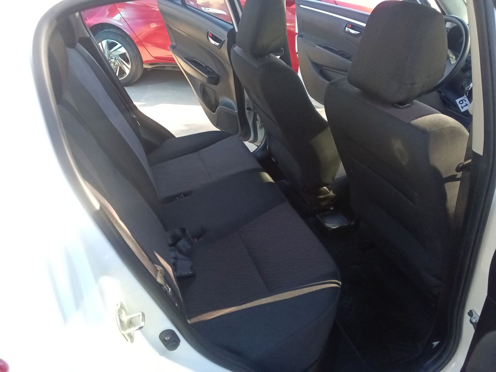 Suzuki SWIFT 2019 - Imagen 12 de 20