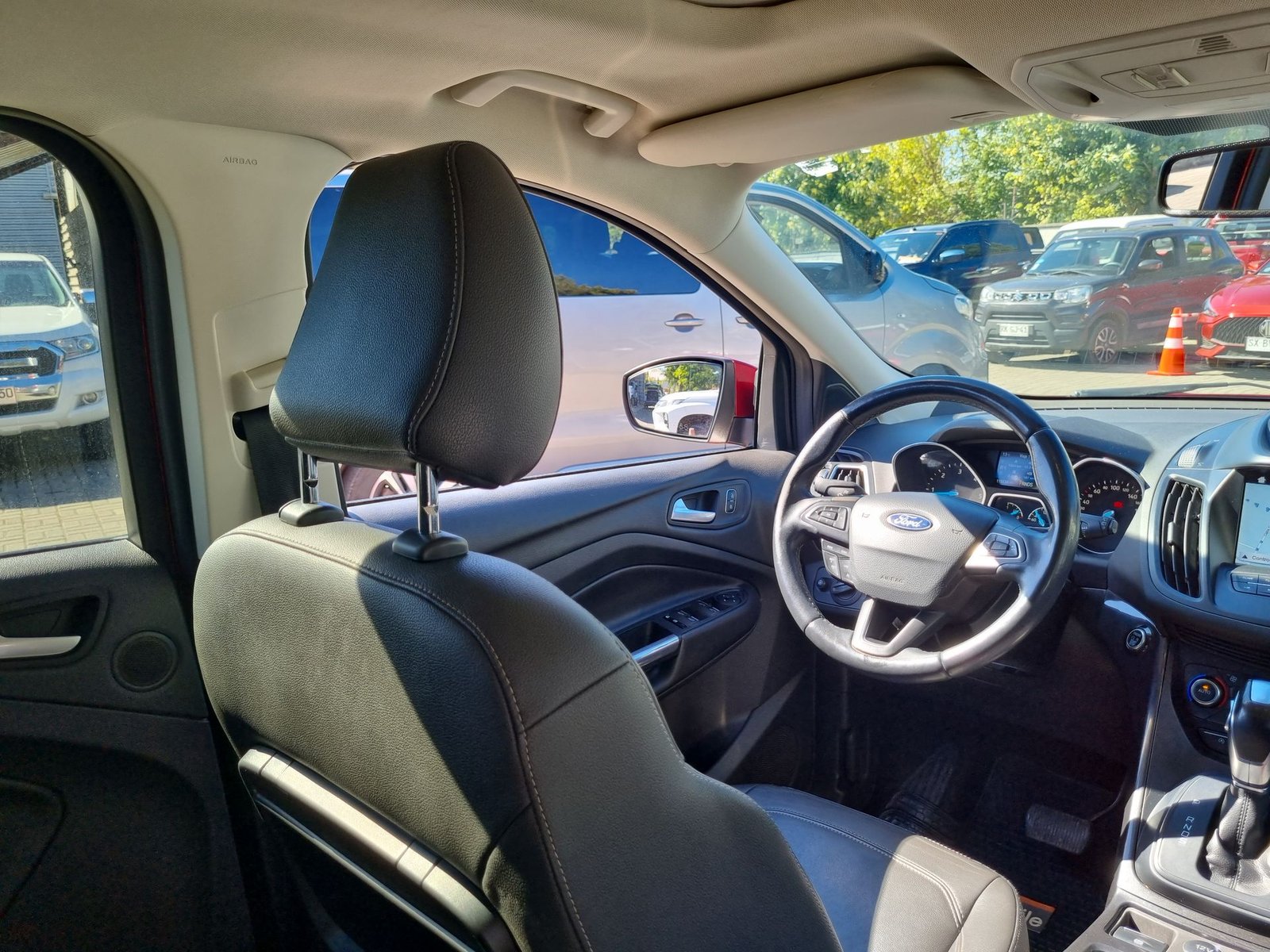 Ford ESCAPE TITANIUM AWD 2.0 AUT 2020 - Imagen 15 de 20