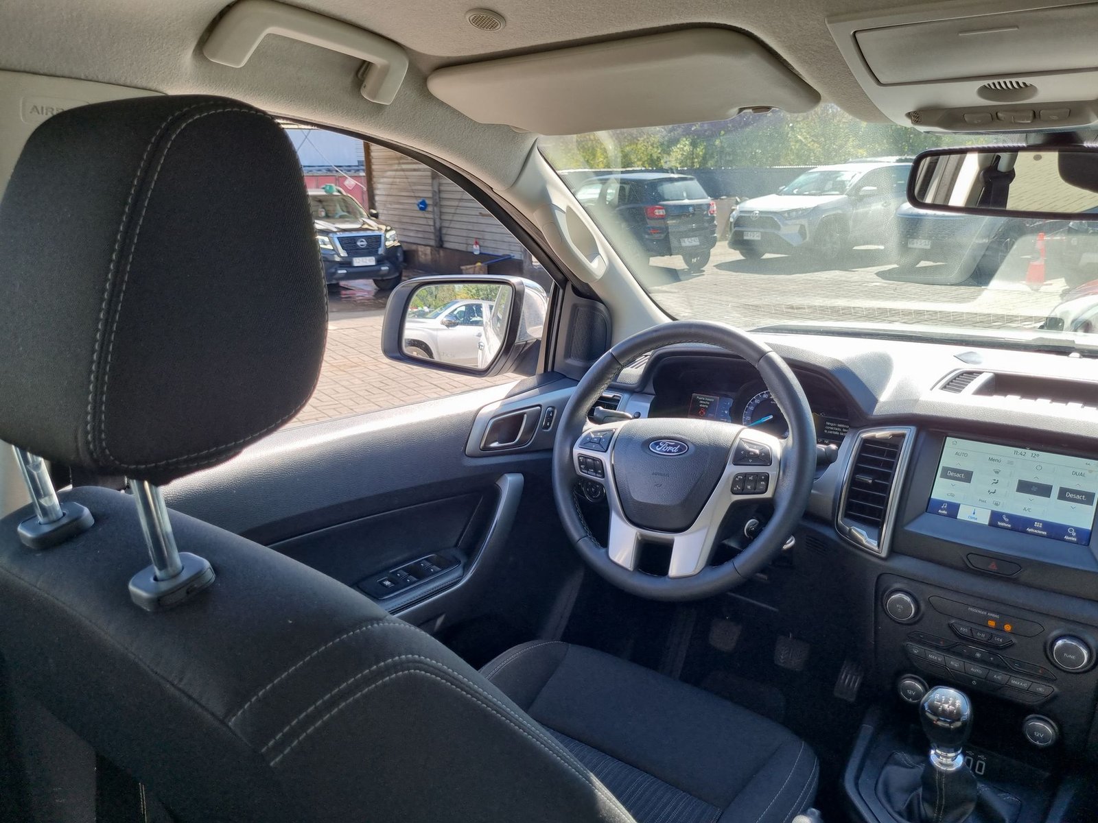Ford RANGER DCAB XLT 3.2 2023 - Imagen 15 de 20