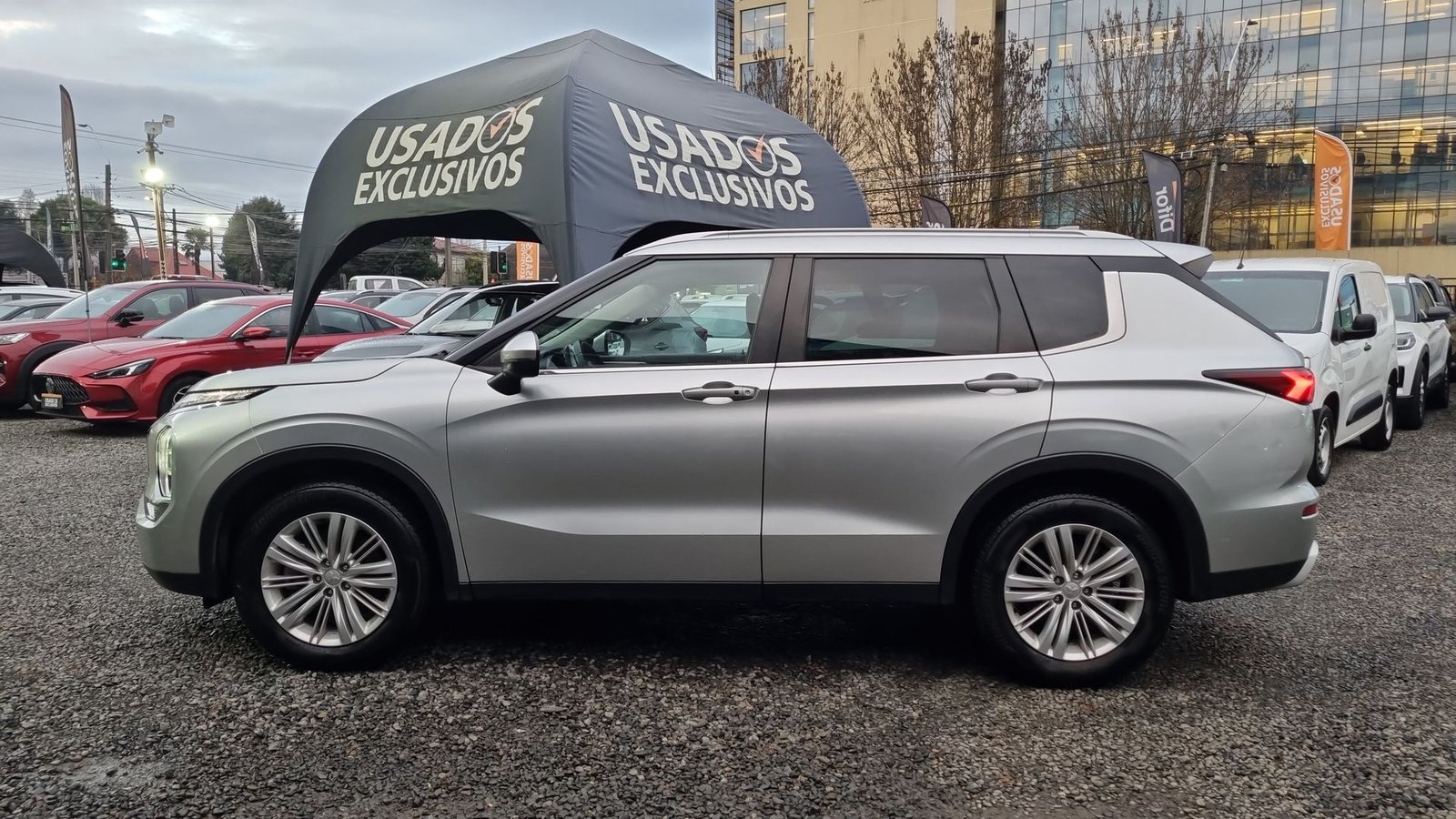 Mitsubishi OUTLANDER 2023 - Imagen 5 de 20