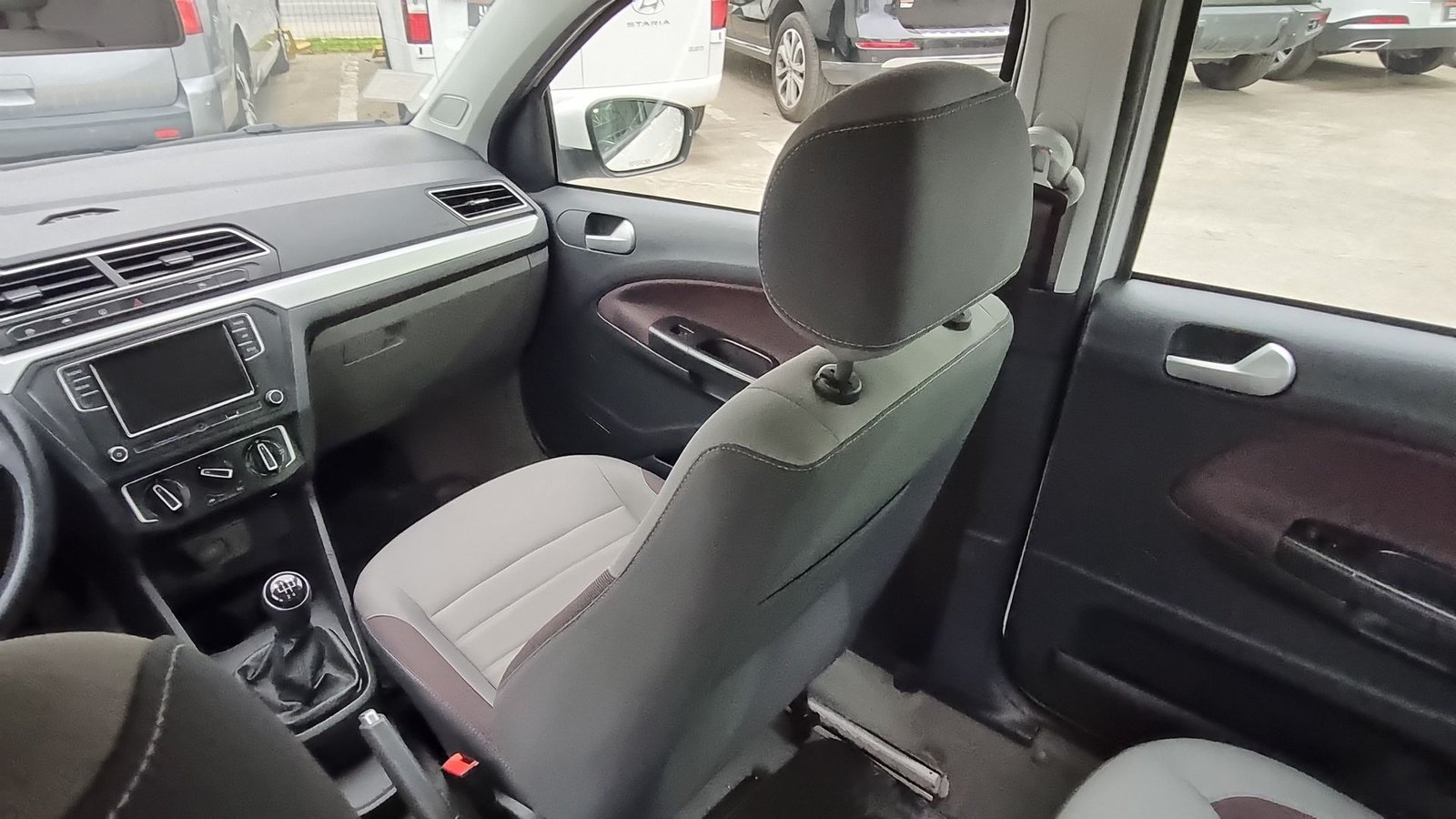 Volkswagen VOYAGE 1.6 2023 - Imagen 15 de 20