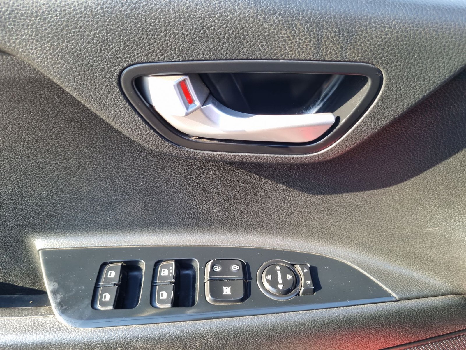 Kia RIO 4 LX 1.4 2019 - Imagen 19 de 20