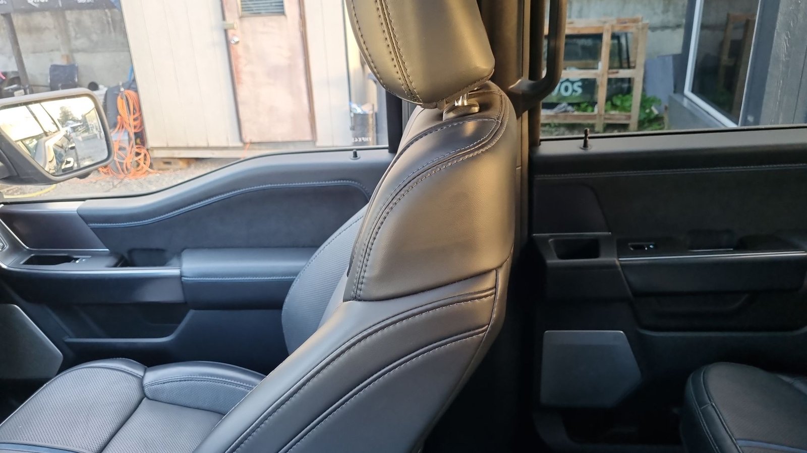 Ford F-150 F150 CC PLATINUM 4X4 3.5 AUT 2025 - Imagen 12 de 20