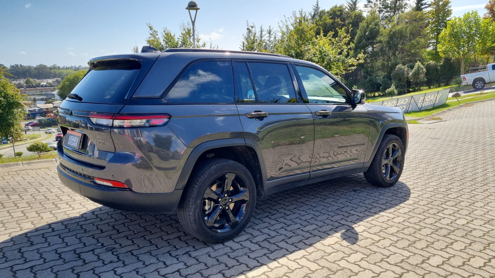 Jeep GRAND CHEROKEE 2024 - Imagen 11 de 20