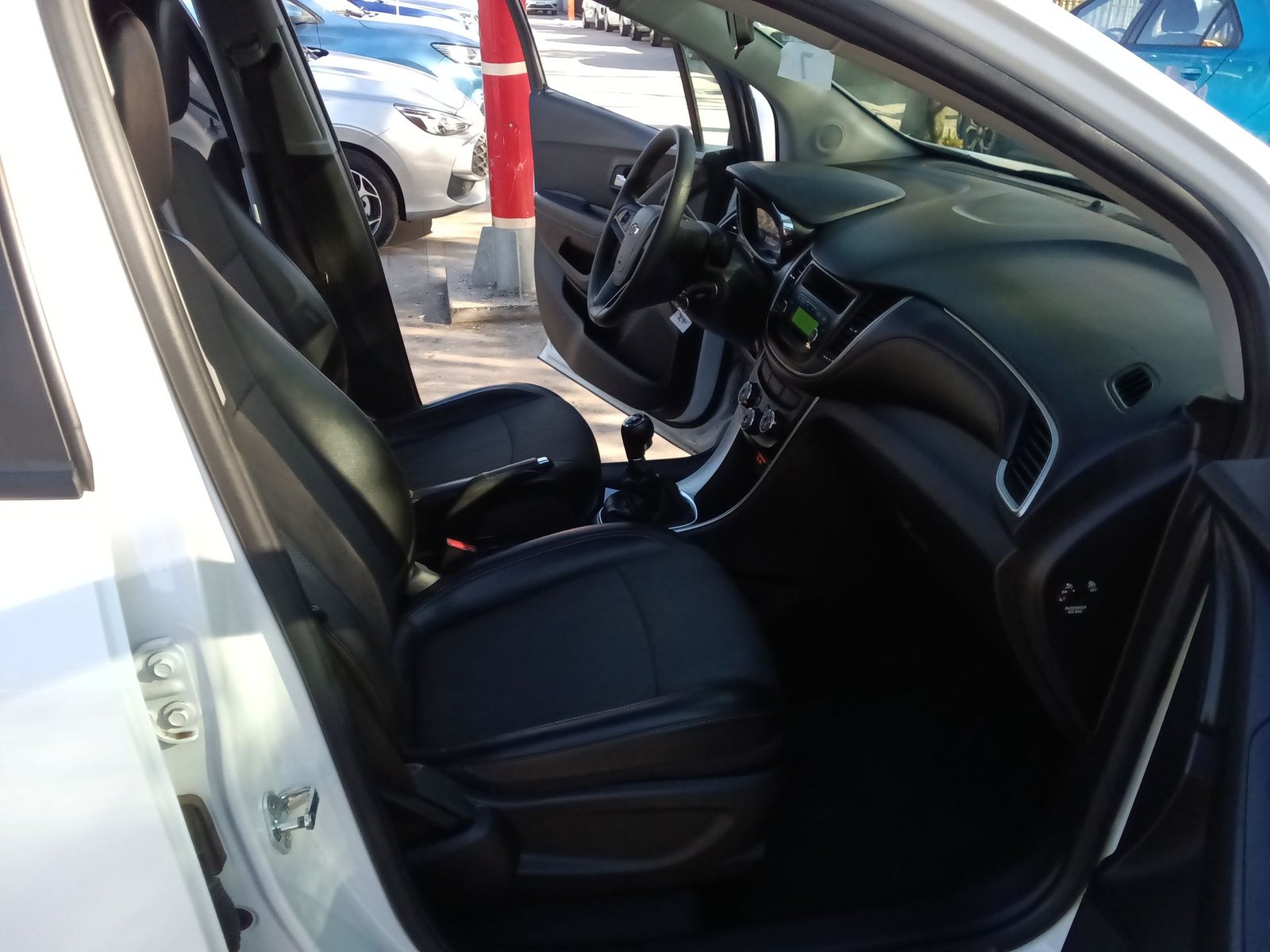 Chevrolet TRACKER II FWD 1,8 2020 - Imagen 11 de 15