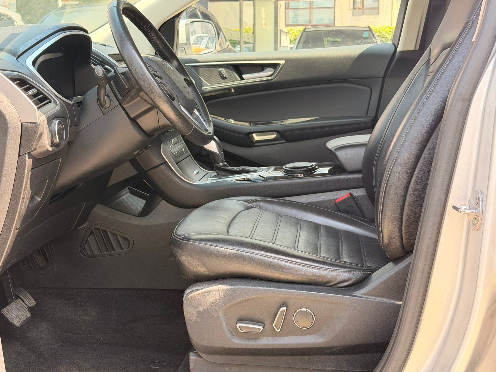 Ford EDGE SEL 2.0 AUT 2018 - Imagen 11 de 19
