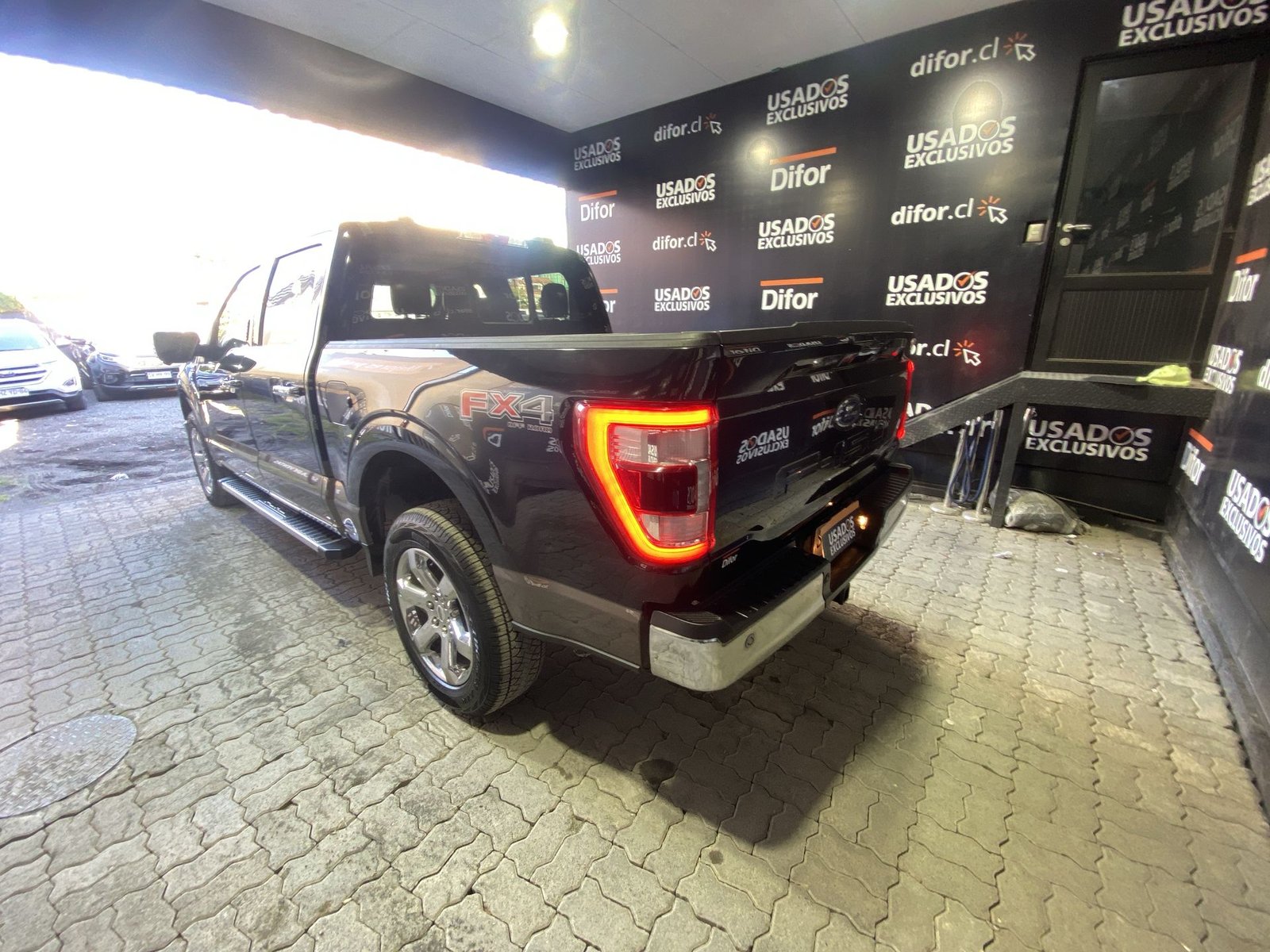 Ford F-150 F150 LARIAT LUXURY 4X4 5.0L AUT 2023 - Imagen 8 de 20