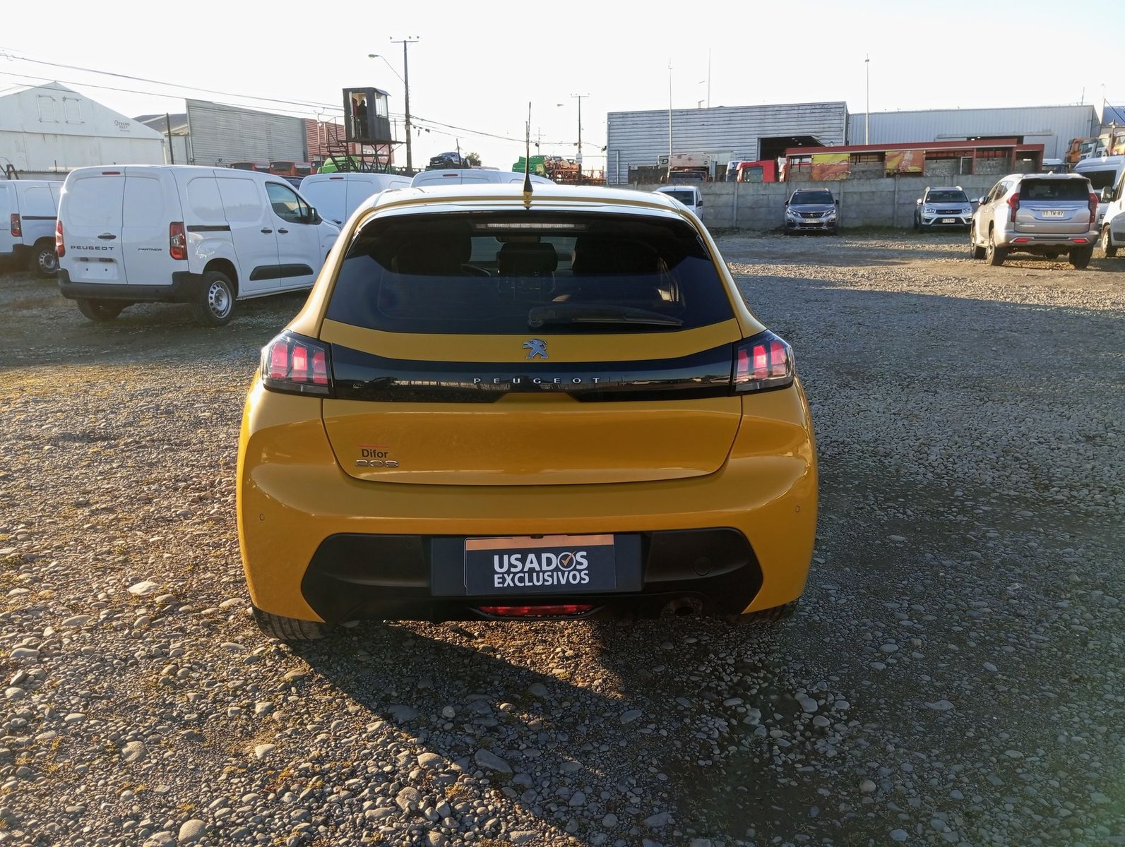 Peugeot 208 PURETECH 75 1.2 2023 - Imagen 7 de 20