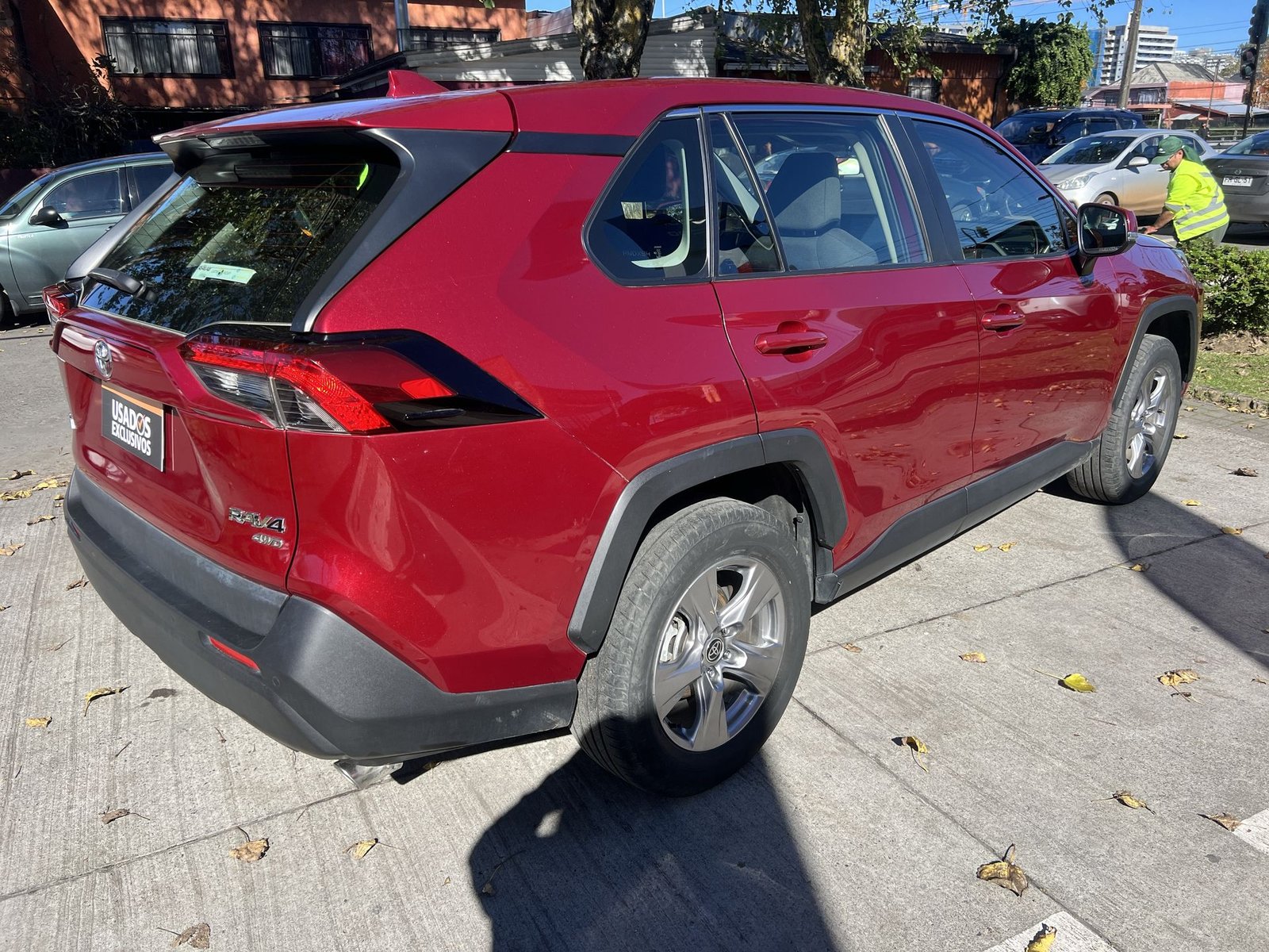 Toyota RAV4 2023 - Imagen 8 de 20