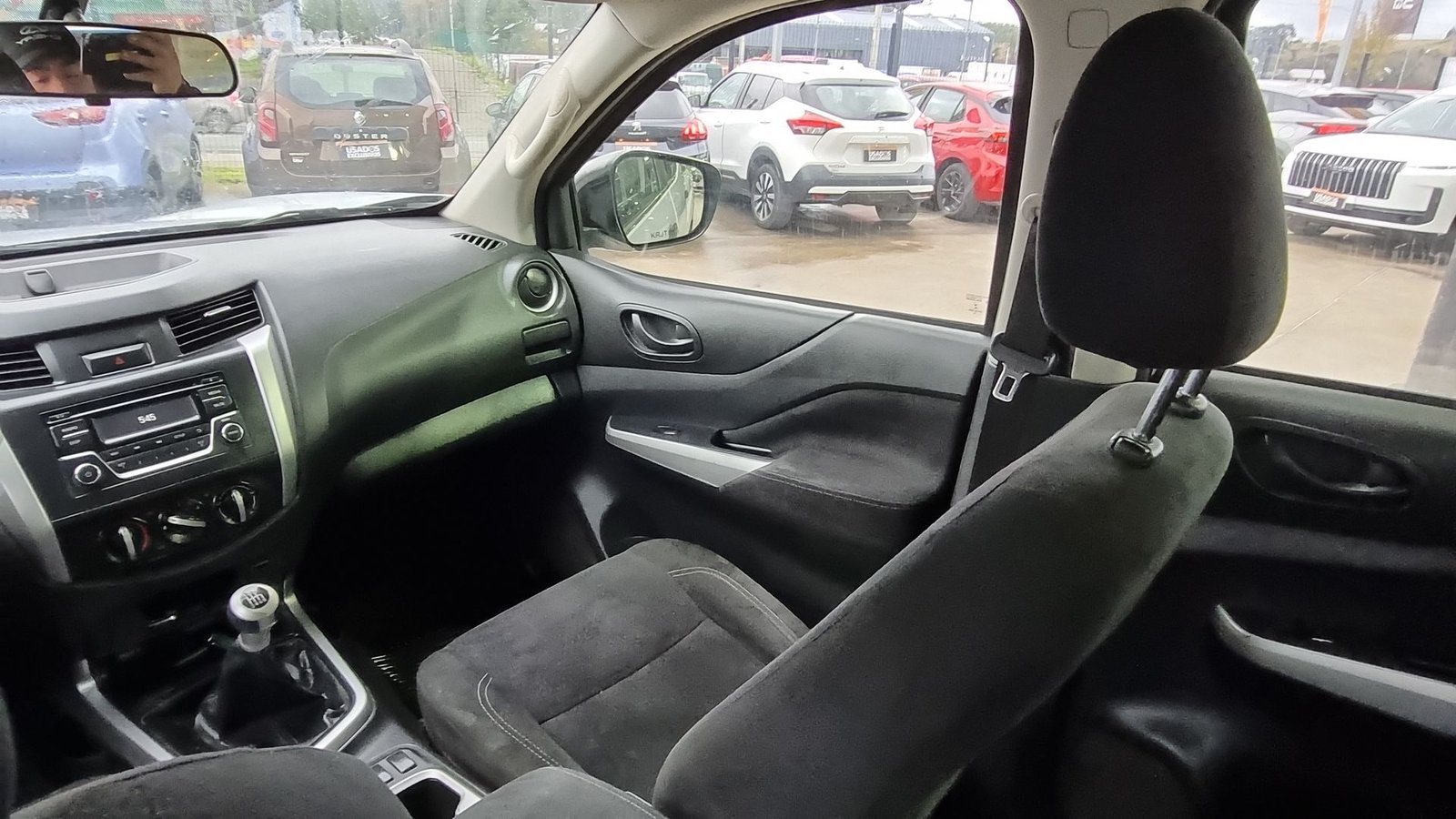 Nissan NAVARA NP300 DCAB XE 2.5 2019 - Imagen 15 de 20