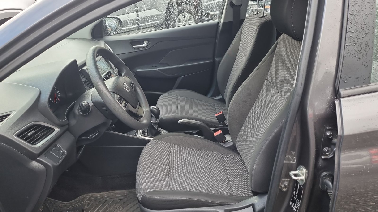 Hyundai ACCENT HCI 1.4 2023 - Imagen 19 de 20