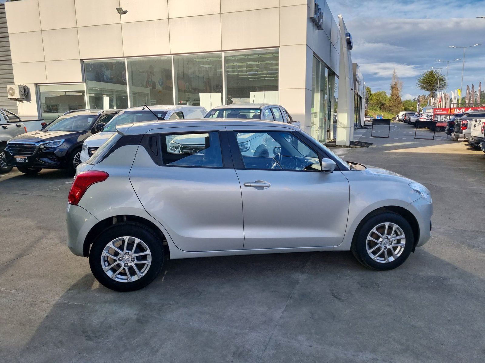 Suzuki SWIFT GL SPORT 1.2 2024 - Imagen 9 de 20