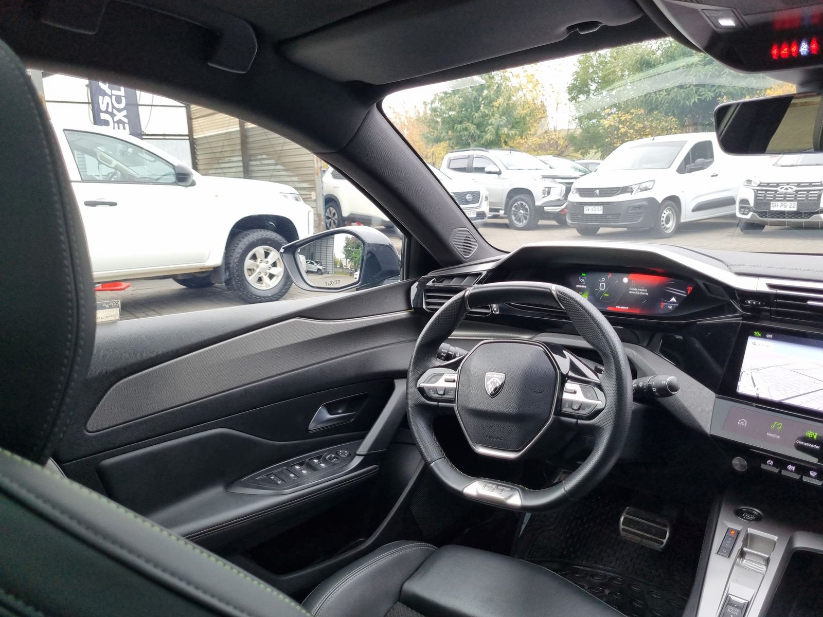 Peugeot 308 PURETECH 1.2 AUT 2024 - Imagen 15 de 20