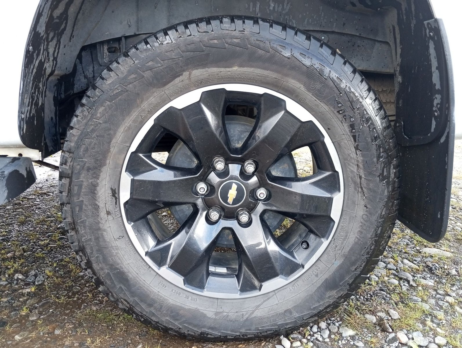 Chevrolet COLORADO DCAB 4X4 2.8 AT 2023 - Imagen 16 de 20