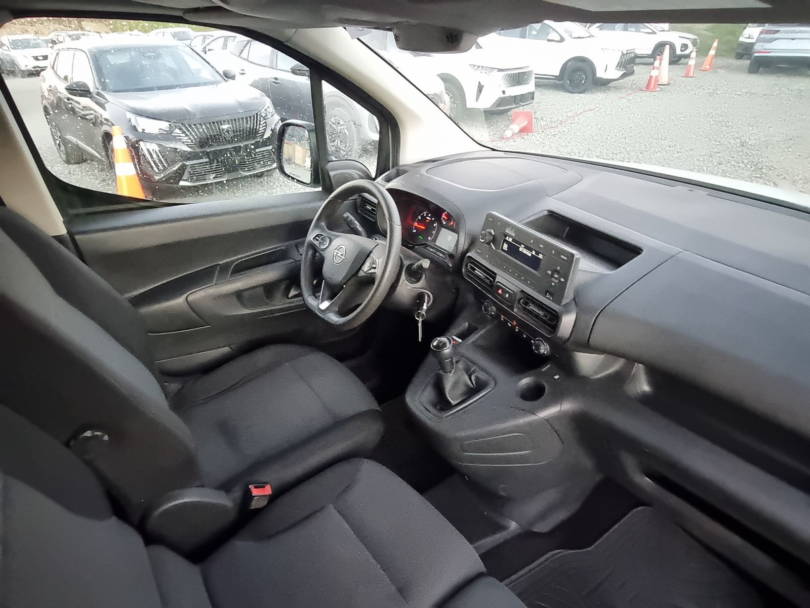 Opel COMBO HDI 92 L1 5P 1.6 2021 - Imagen 15 de 15