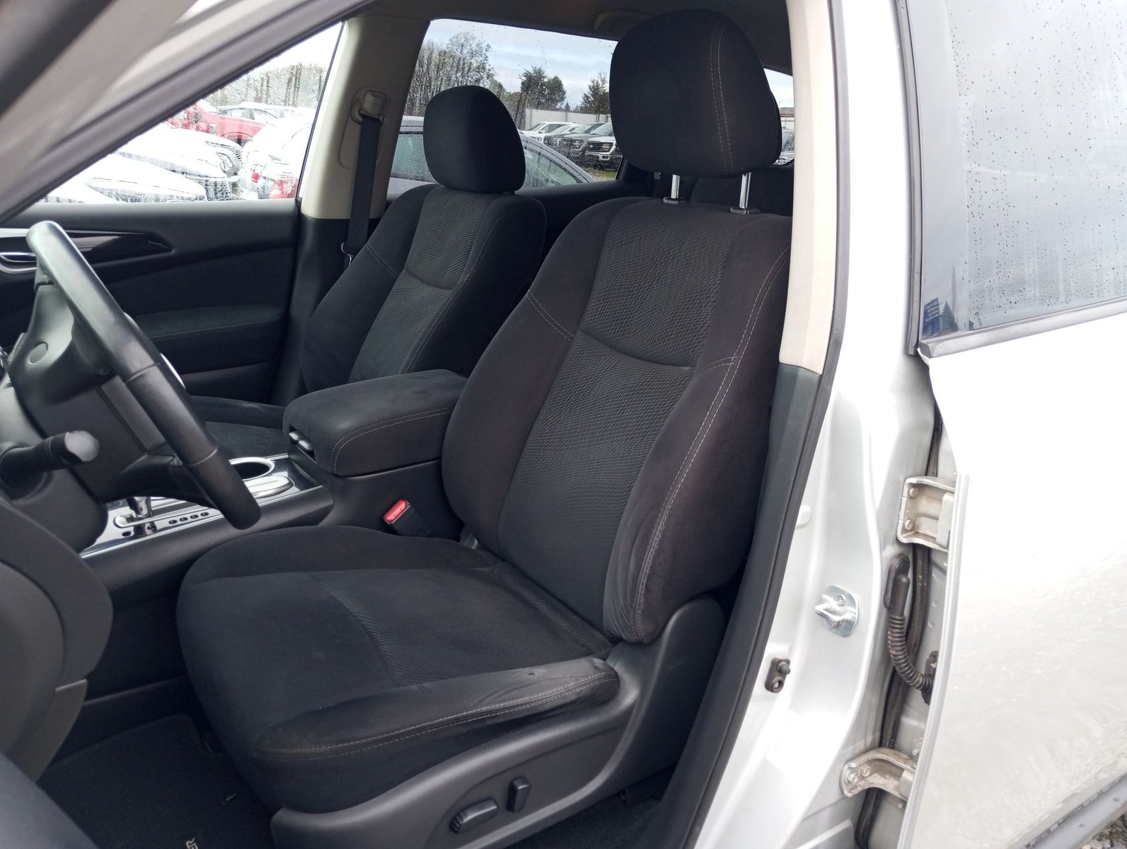 Nissan PATHFINDER SENSE 3.5 AUT 2016 - Imagen 17 de 20