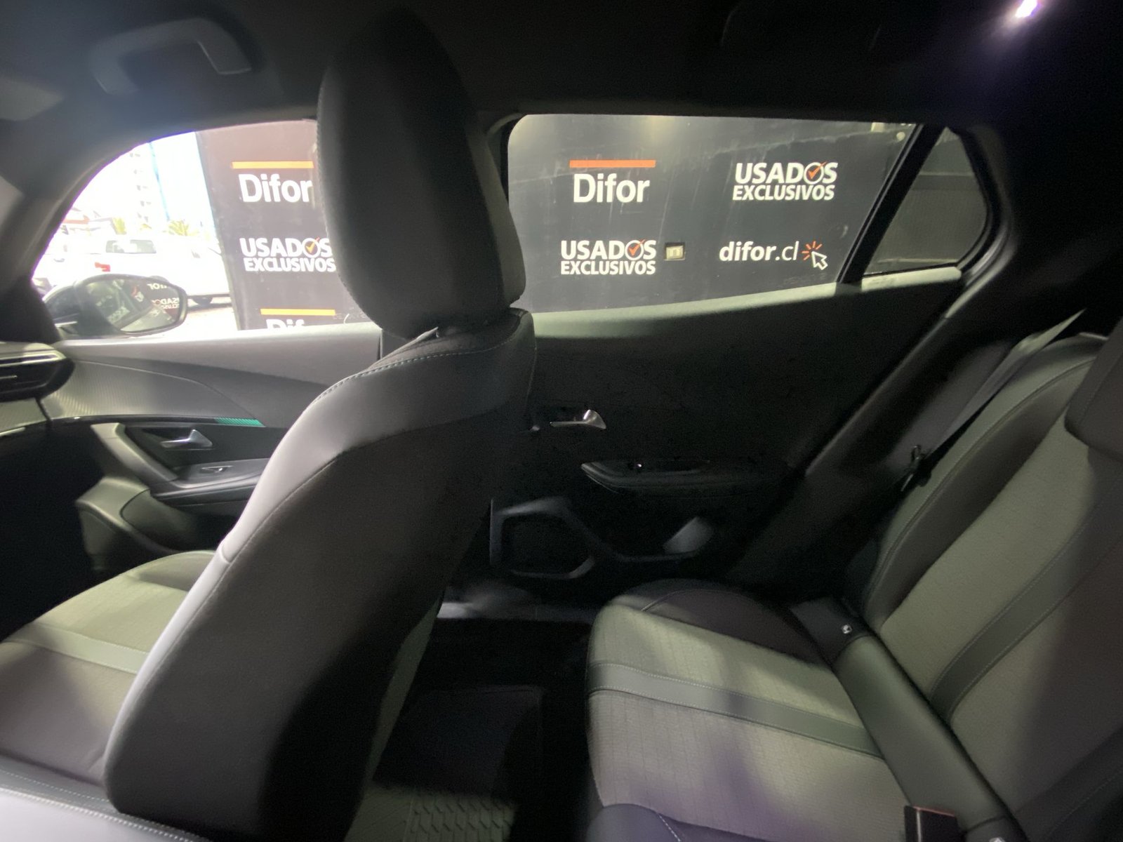 Peugeot 2008 PURETECH 130 4X2 1.2 2023 - Imagen 16 de 20