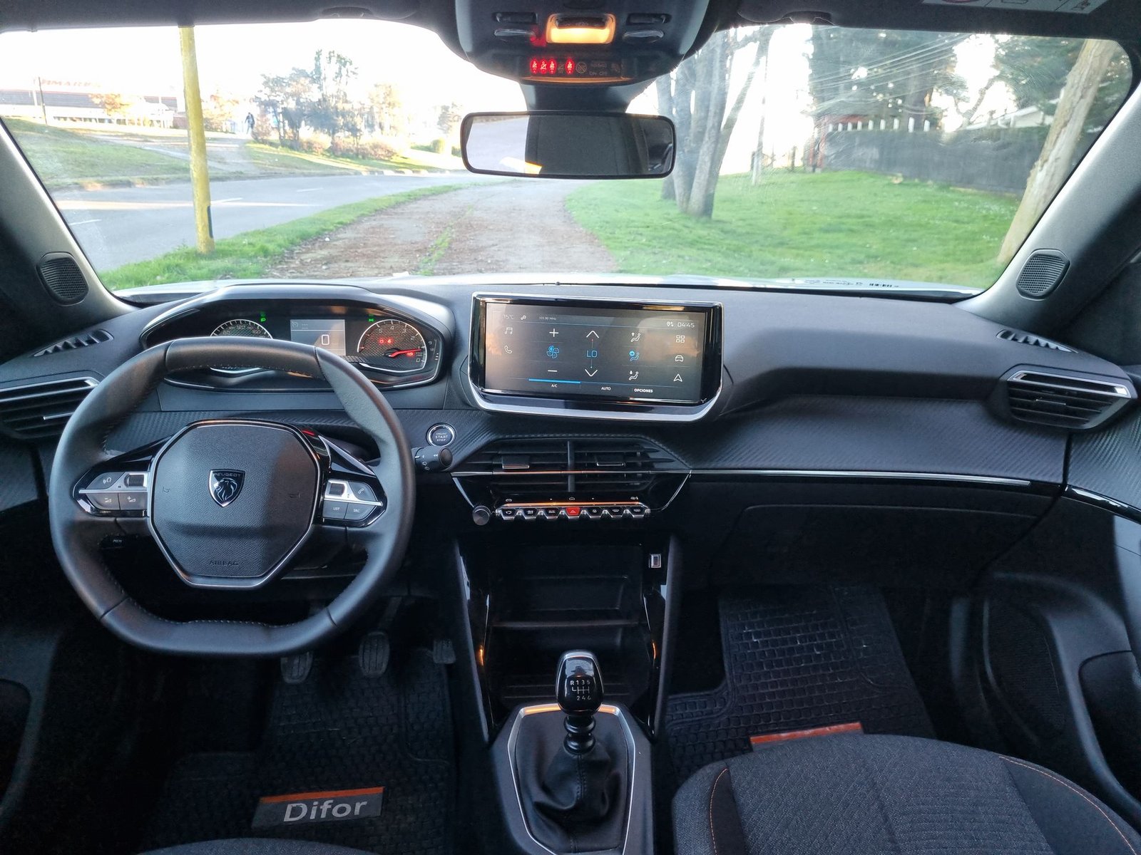 Peugeot 2008 ACTIVE 130 1.2 2025 - Imagen 18 de 20