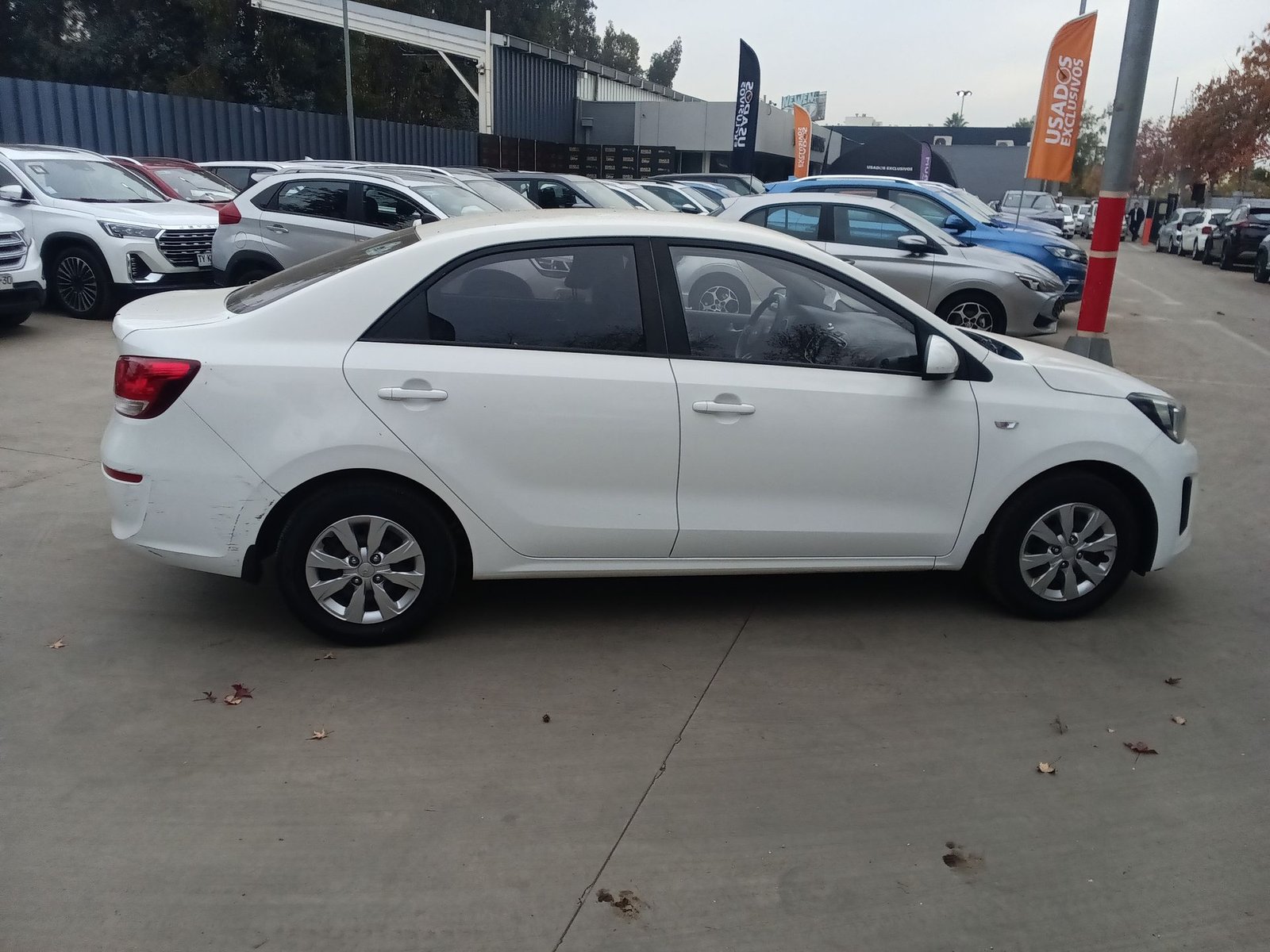 Kia SOLUTO LX 1.4 2022 - Imagen 9 de 15