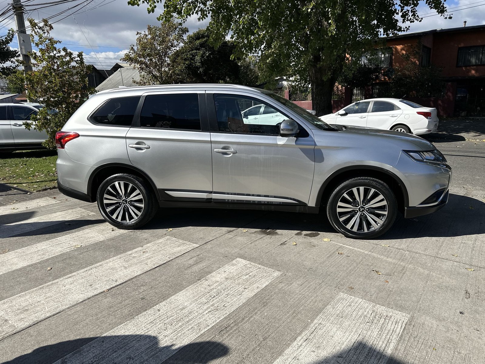 Mitsubishi OUTLANDER CVT 2.0 AUT 2023 - Imagen 13 de 20