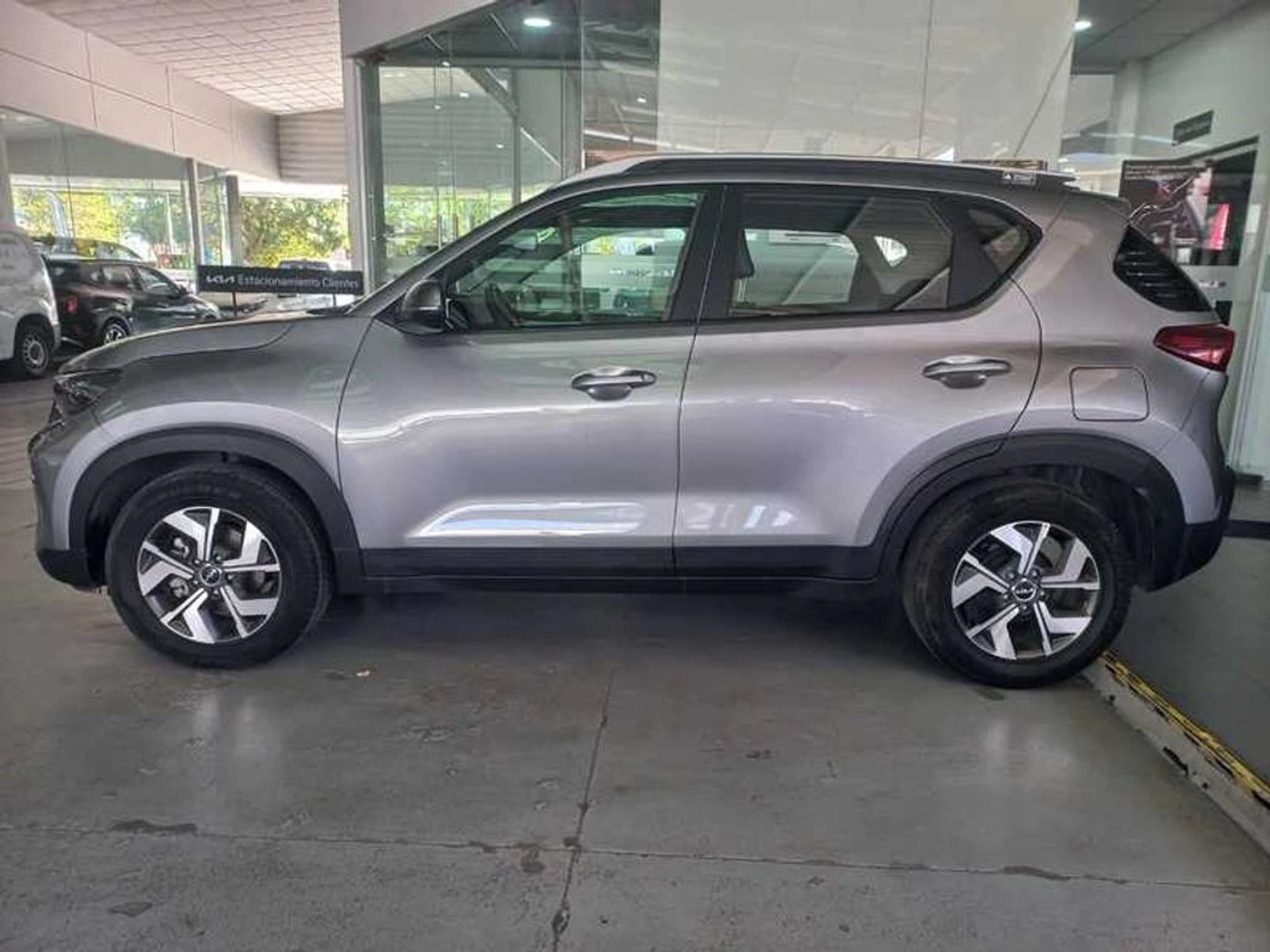 KIA SONET EX 1.5L IVT ACC PLUSS (2292) 2024 - Imagen 3 de 12