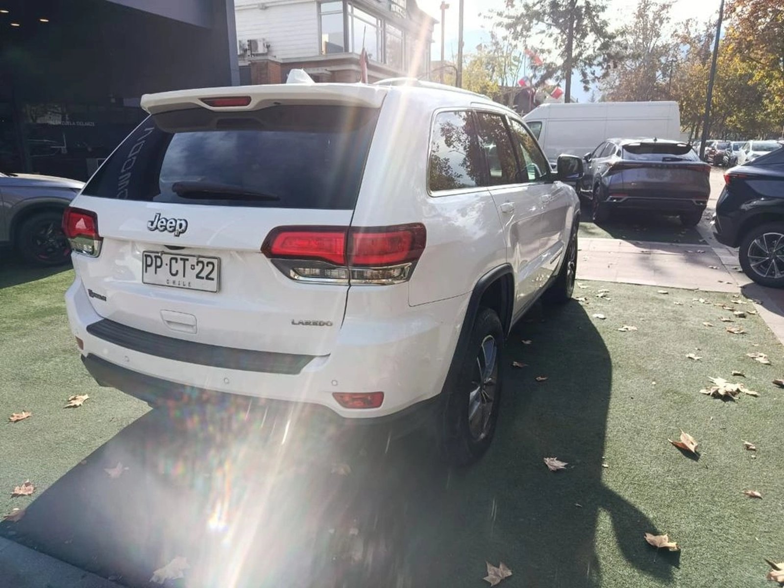 JEEP GRAND CHEROKEE Laredo 4X2 3.6L 2021 - Imagen 7 de 18