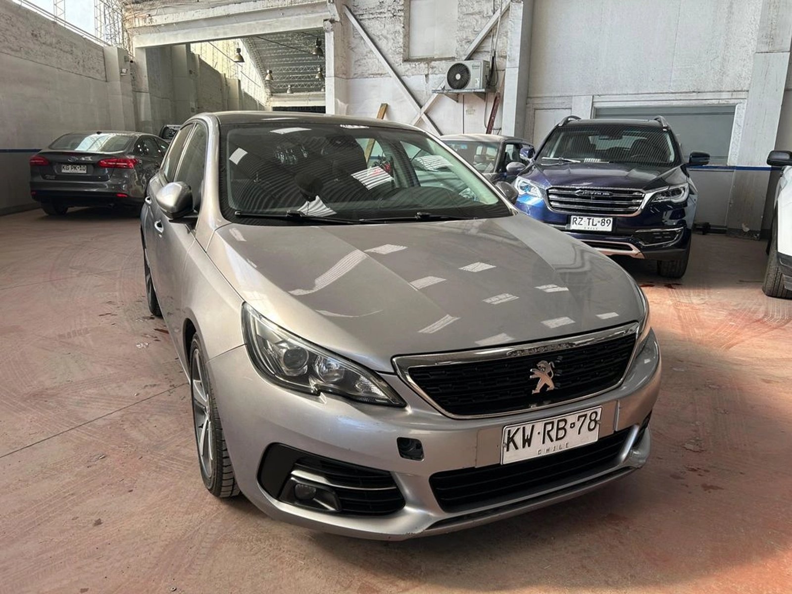 PEUGEOT 308 Feline 1.6 Blue-HDi 120HP EAT6 2019 - Imagen 7 de 17