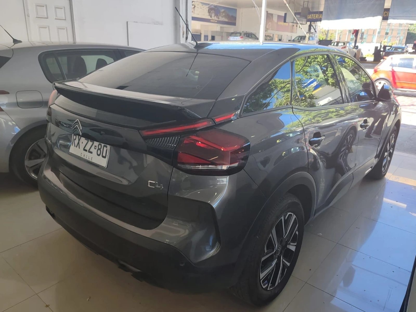 Citroën C4 1.5 BlueHDI 130 s&s Eat8 Feel 2022 - Foto 4 de 8