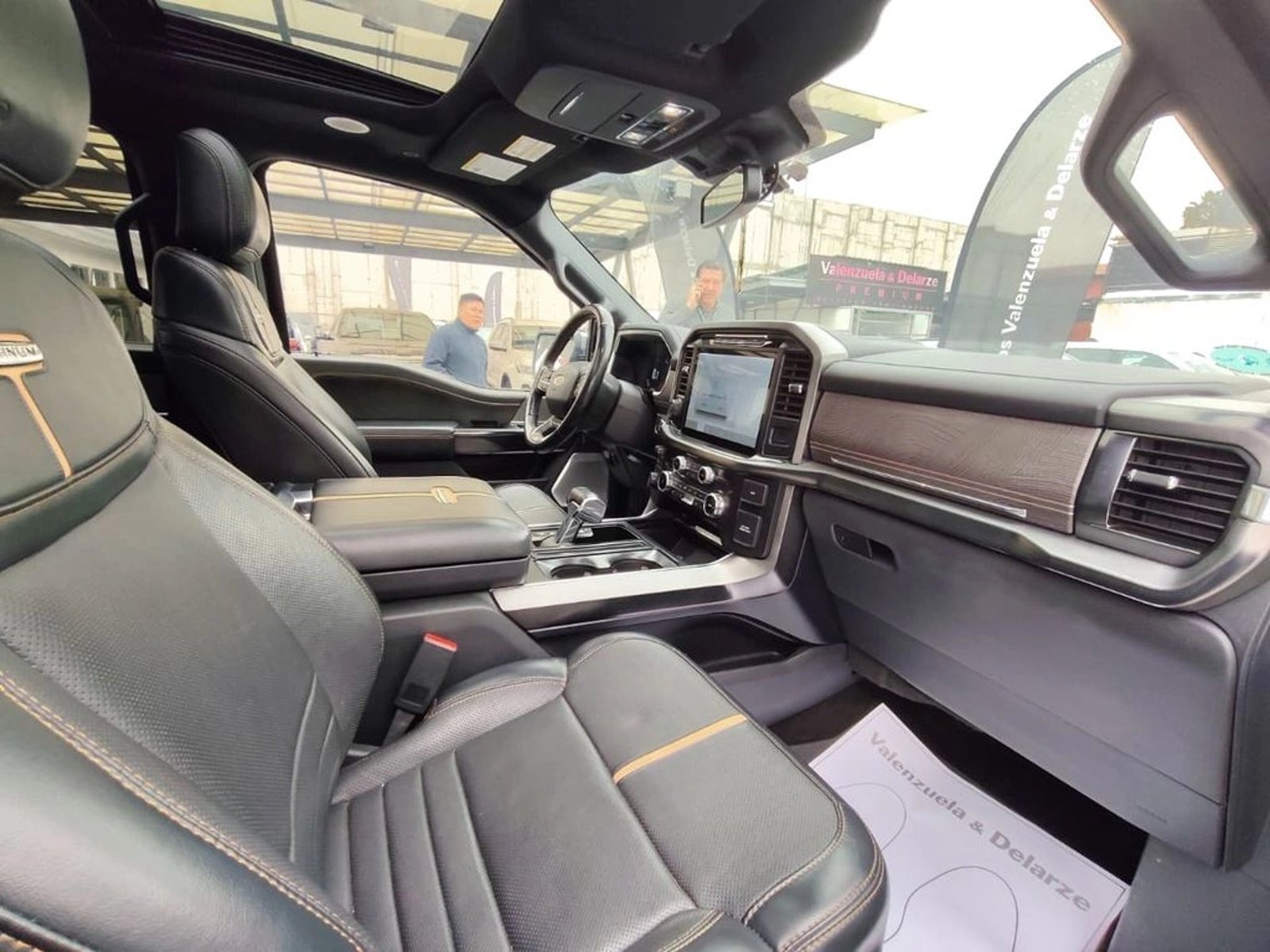 Ford F-150 Platinum 4WD AT 2023 - Imagen 17 de 17