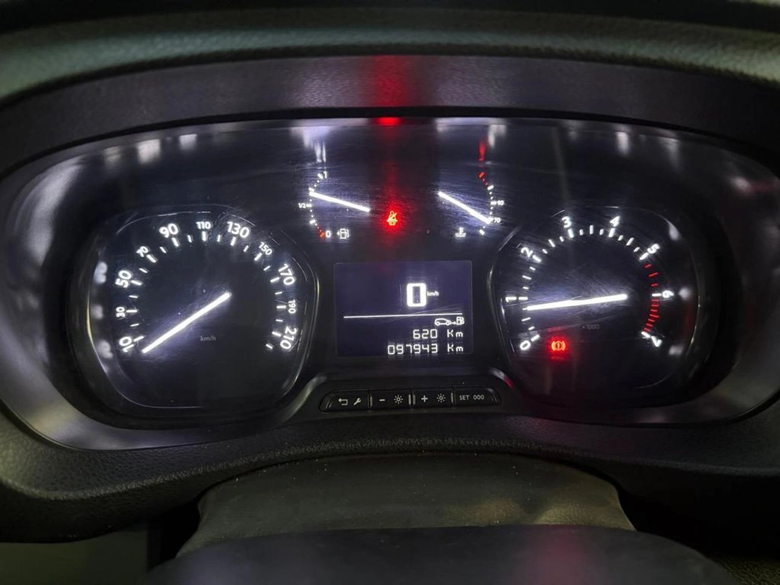Peugeot EXPERT L3 BlueHDi 145 2024 - Imagen 9 de 12