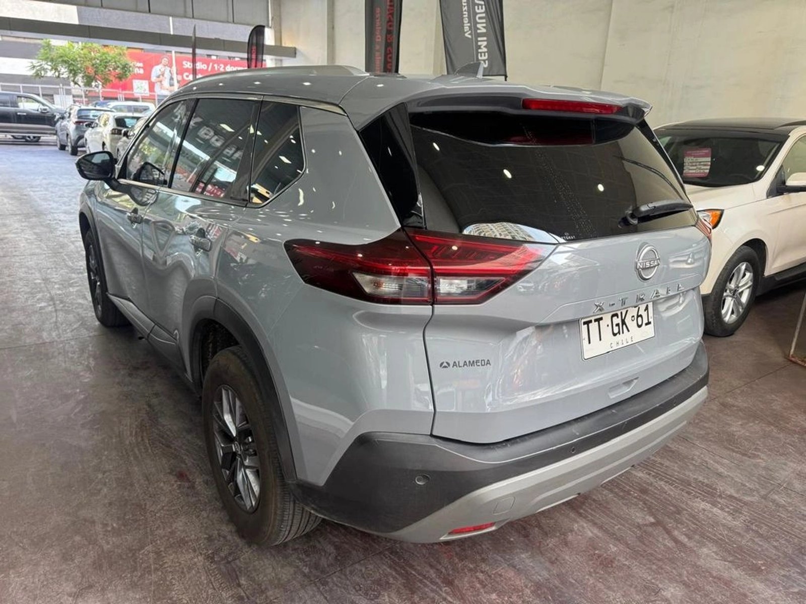 NISSAN X-TRAIL 4X2 2.5 AUT 2025 - Imagen 6 de 17