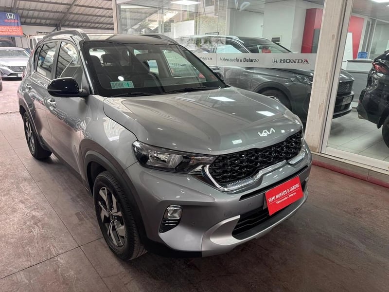 Kia SONET 1.5 EX PLUS 4X2 6MT 5P 2022 - Imagen 3 de 12