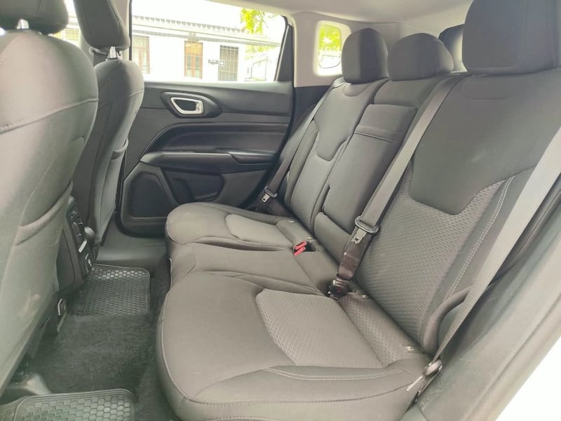 Jeep COMPASS SPORT 1.3 AT 4x2 2023 - Imagen 18 de 18