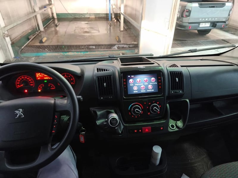Peugeot BOXER Furgón  L2H2 BlueHDi 165 2025 - Imagen 15 de 15