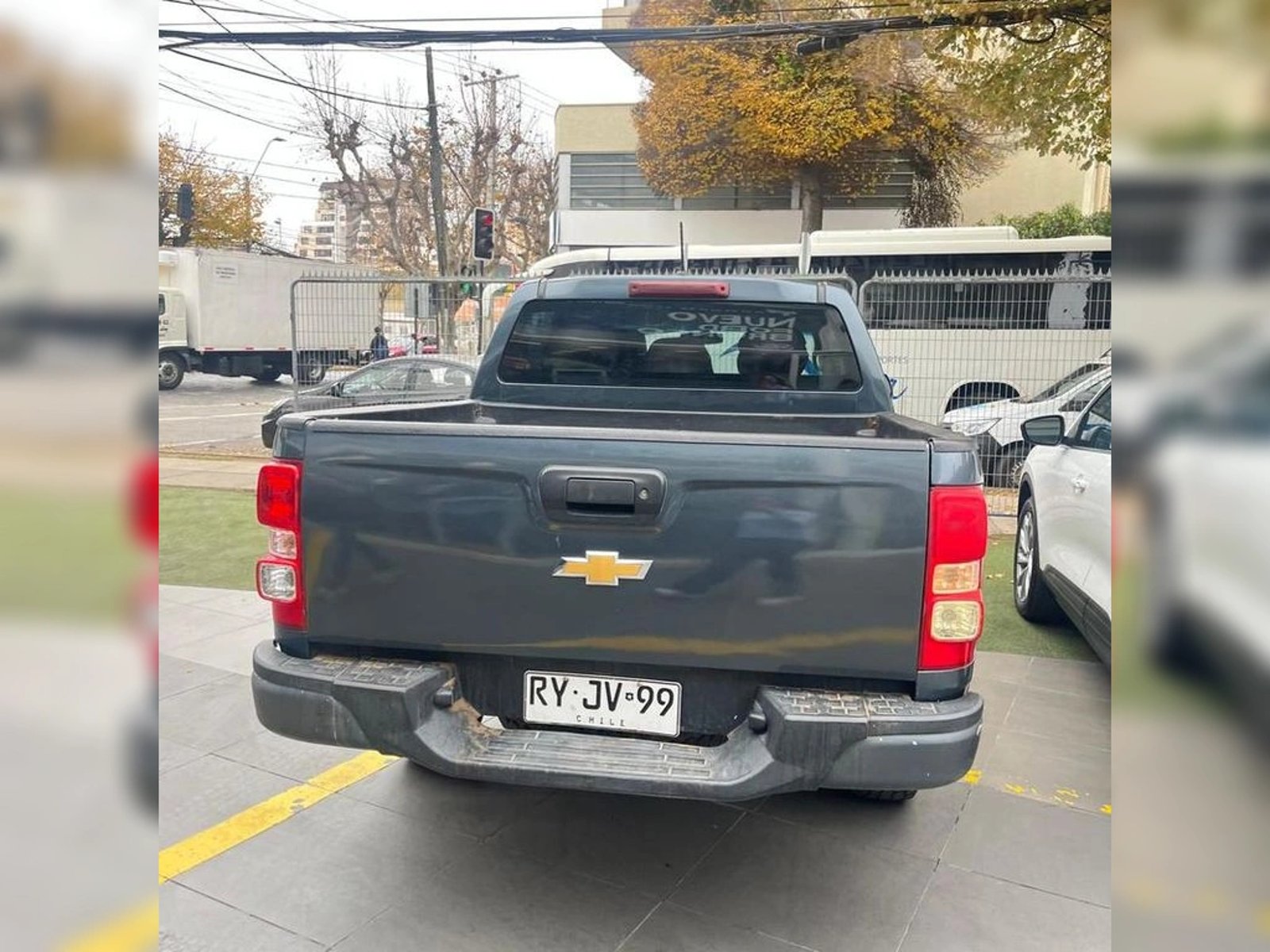 Chevrolet COLORADO II LS 2.8 2022 - Foto 3 de 4