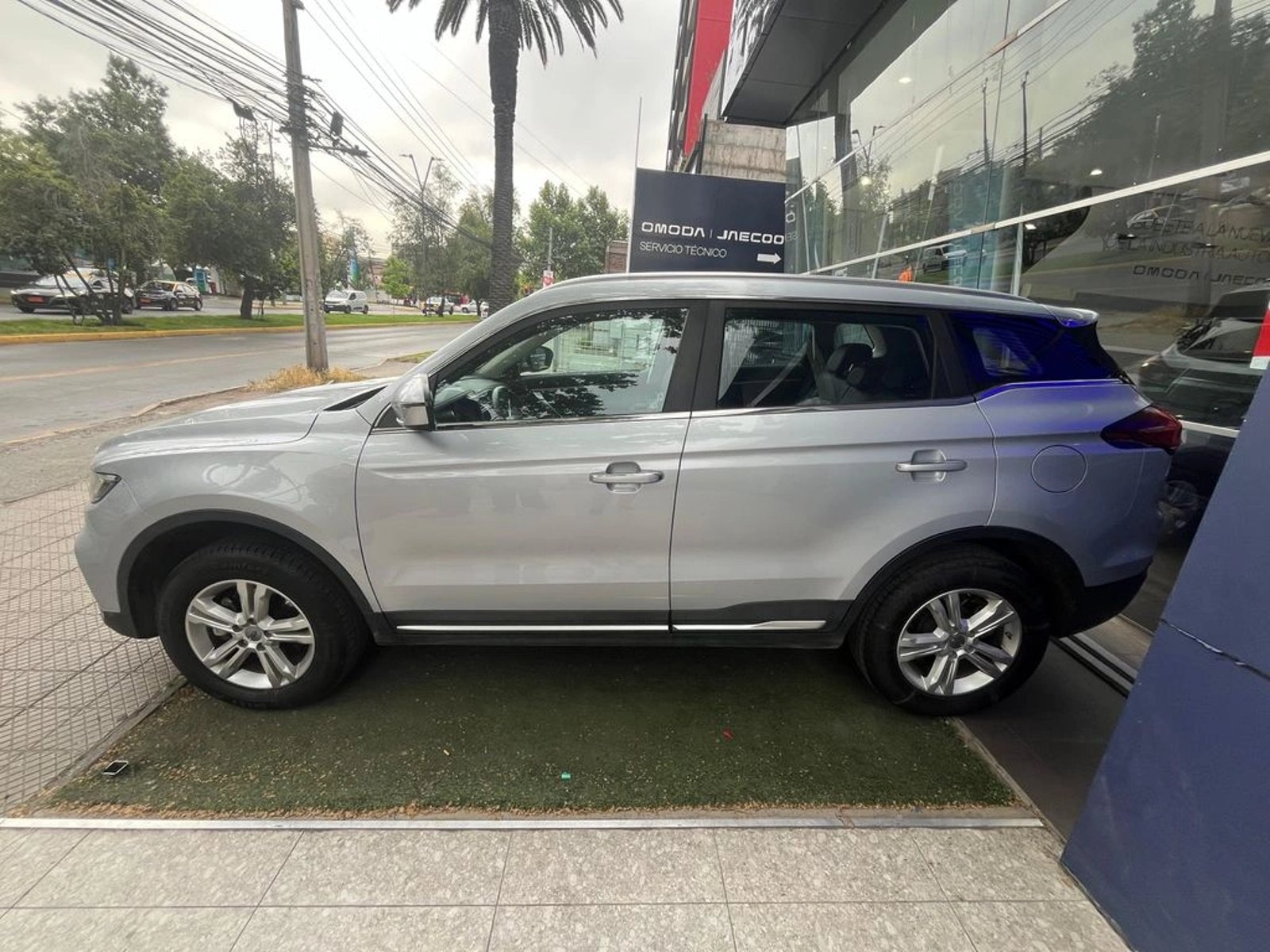 Geely AZKARRA 1.5 AUT 2023 - Foto 3 de 15
