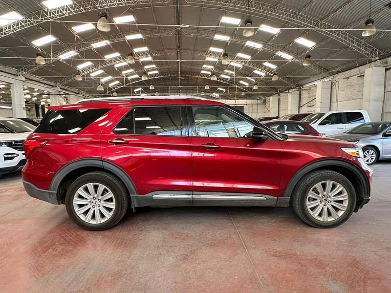 Ford EXPLORER 2.3 ECOBOOST LIMITED 4X4 AT 5P 2022 - Imagen 8 de 11